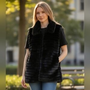 Bella Black Faux Fur Vest Ribbed Plush Italian Made L/XL Luxury Edgy Statement
